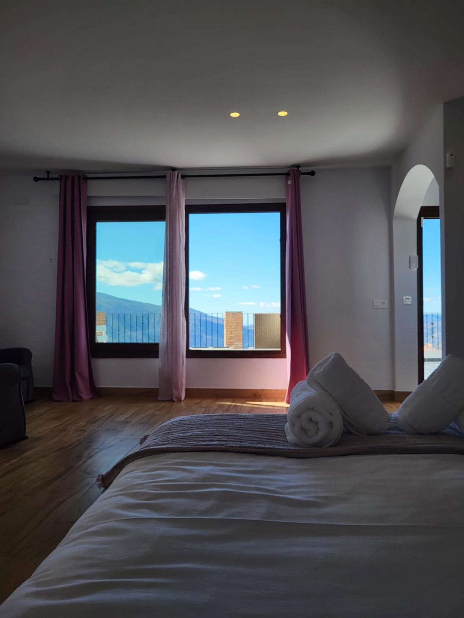 Suite Ember-Fuego Soportujar ภายนอก รูปภาพ