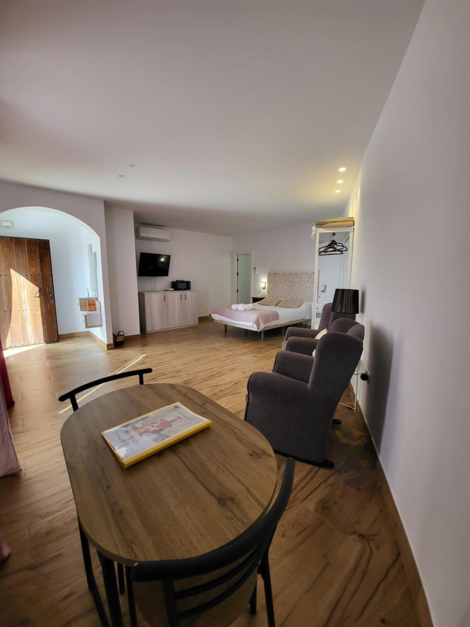 Suite Ember-Fuego Soportujar ภายนอก รูปภาพ